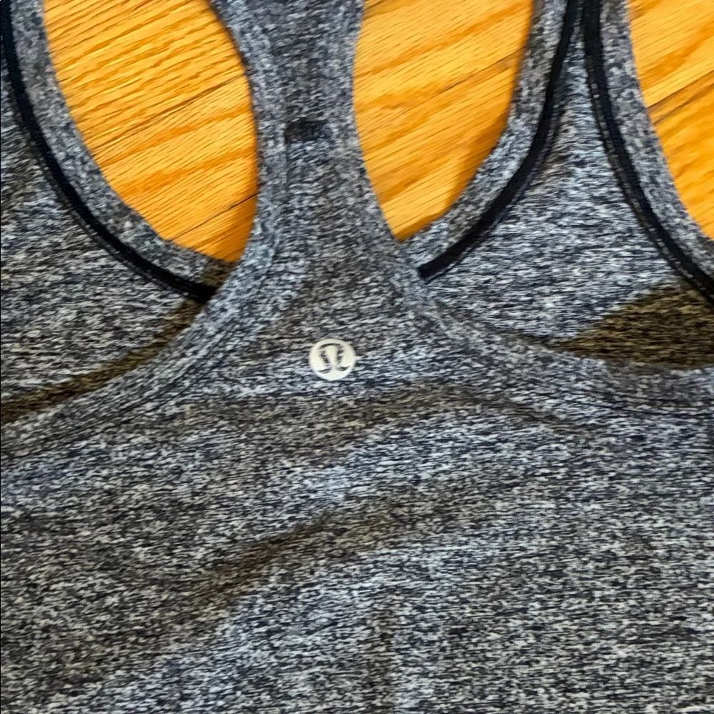 lululemon athletica Women's Cool Racerback Luxtreme Tank Tops - Black and Gray - Picture 2 of 7